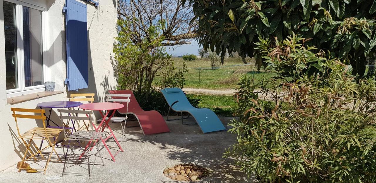 Petite Maison Refaite A Neuf Dans Mas Du 19Eme Siecle Arles Buitenkant foto
